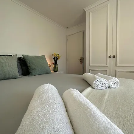 Com Varanda Centro De Privatunterkunft Lissabon